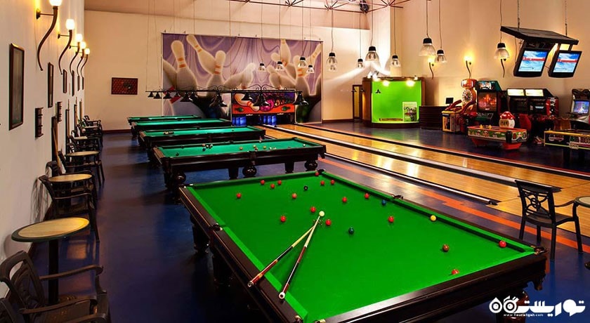 میز بیلیارد در هتل آی سی گرین پالاس